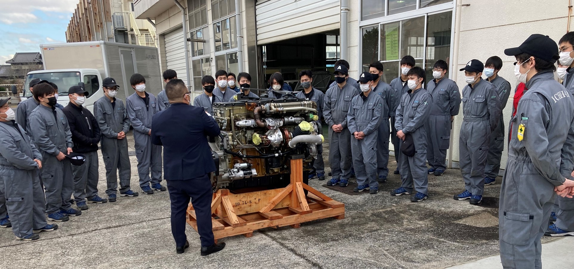 donated-engine-to-ichihara-technology-college
