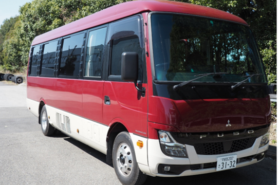 バスにおけるウイルス対策を拡大： バス向けの抗ウイルス施工を開始し、ウィンドバイザーを「ローザ」にも展開