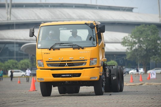 FUSO introduces all-new Euro IV-compliant lineup in Indonesia