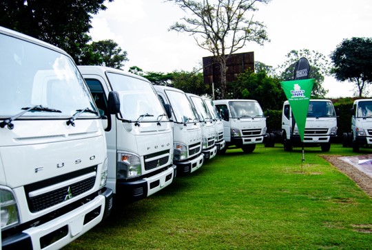 ジンバブエの食品メーカーに小型トラック「キャンター」250台を納入