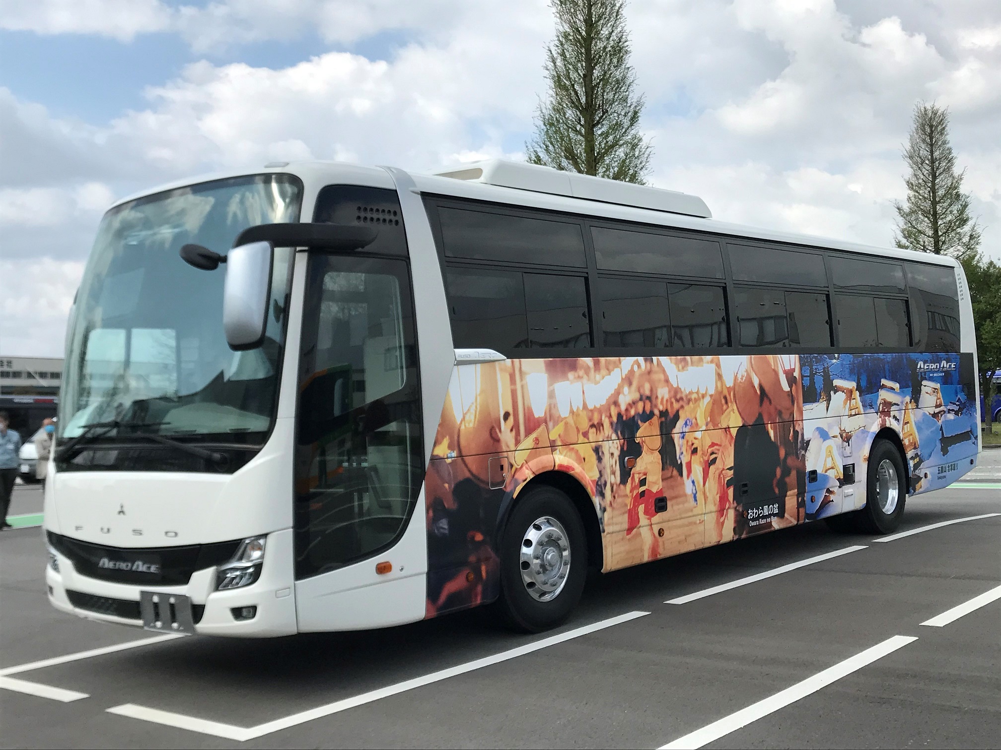 三菱ふそうバス製造が新事業としてボディプリント事業、バスリニューアル事業を開始